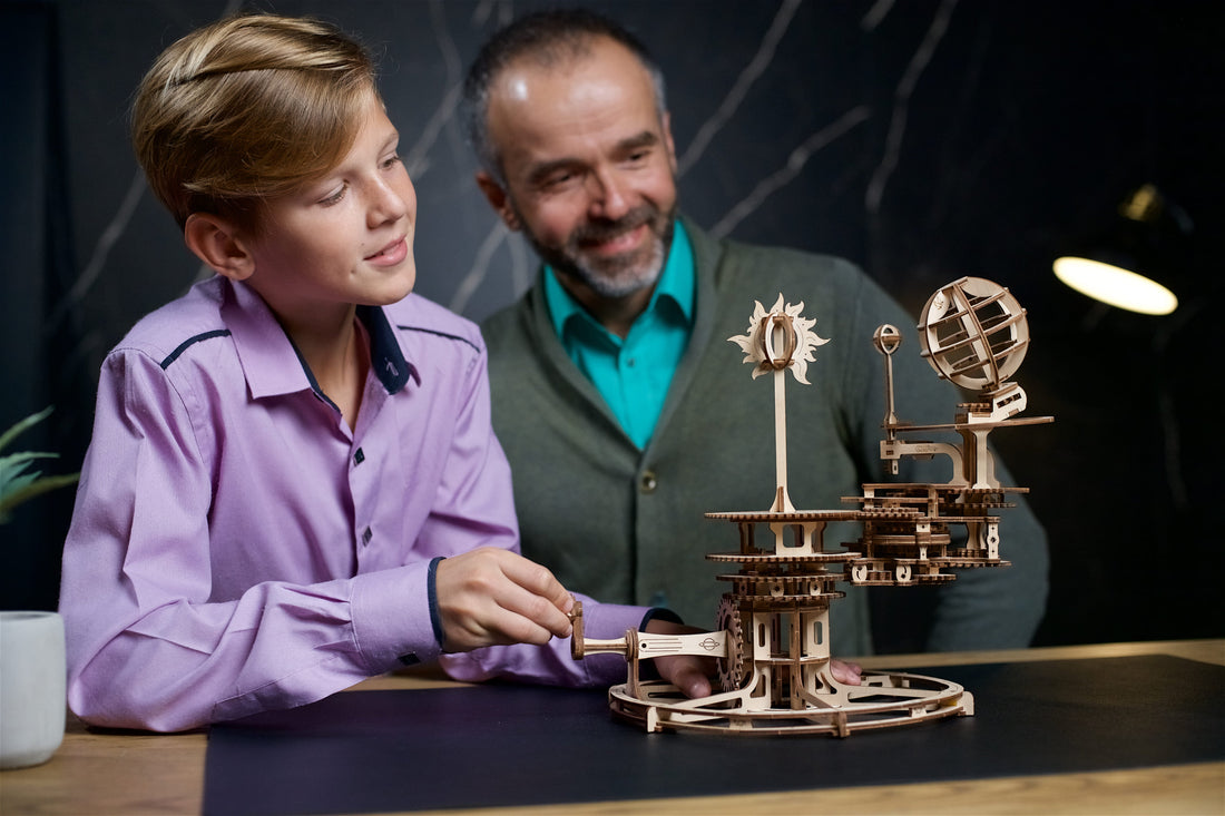 Why 3D wooden puzzles are the perfect family activity for the holidays
