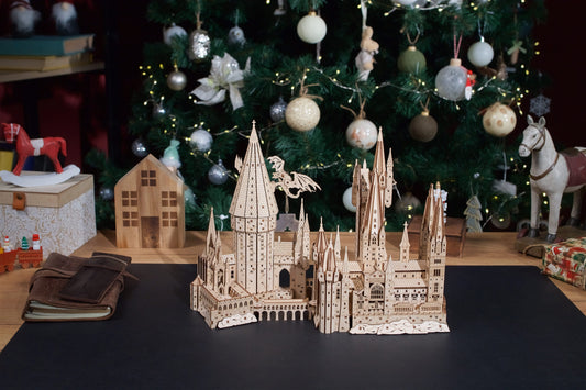 Harry Potter-themed wooden models for a magical Christmas!