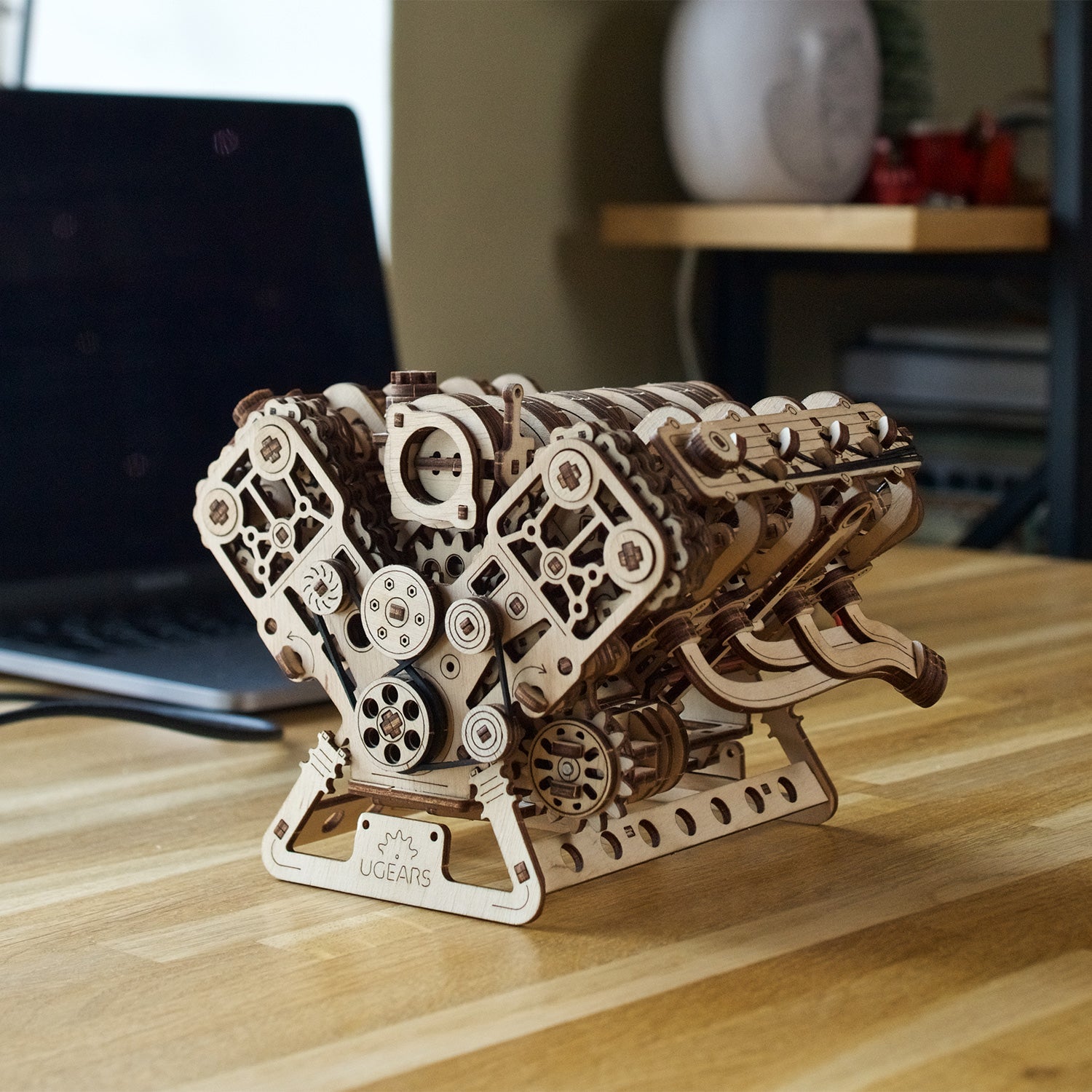 UGears V8 Engine UGears V8 Engine