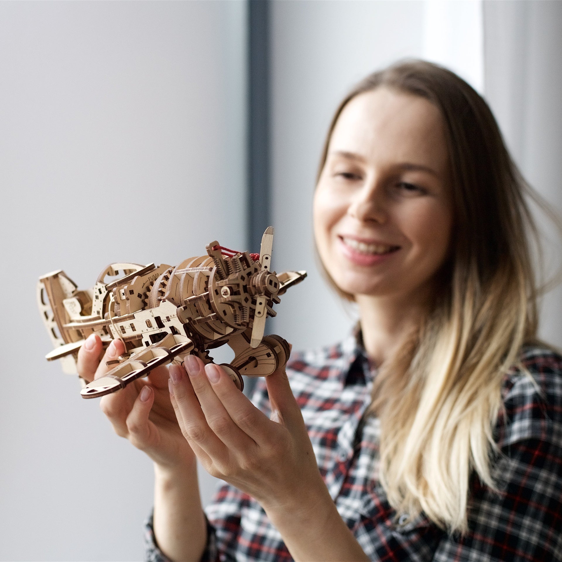 知育玩具 uhars Mad Hornet Airplane